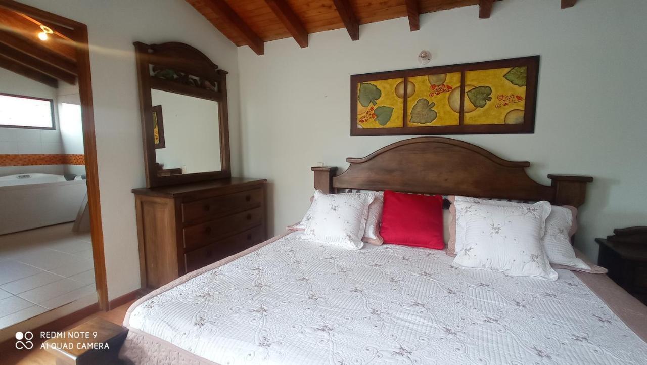 Casa Pastora Coworking Bed & Breakfast Guatape Bilik gambar